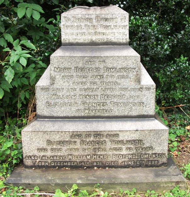 Tomlinson Grave.jpg